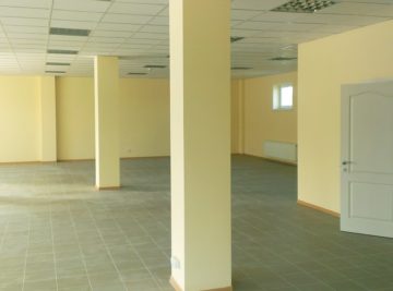  Торговое здание 3 этажа с.Троещина, ул. Ленина