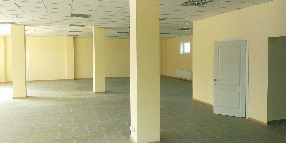  Торговое здание 3 этажа с.Троещина, ул. Ленина